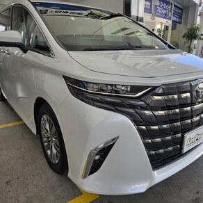 トヨタ・アルファード