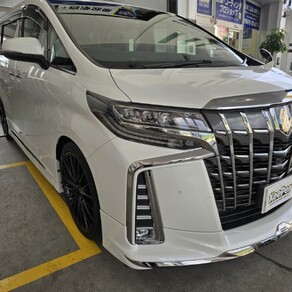 トヨタ・アルファード