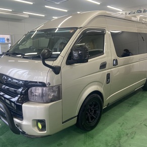 トヨタ・ハイエース (ハイルーフ・スーパーロング)