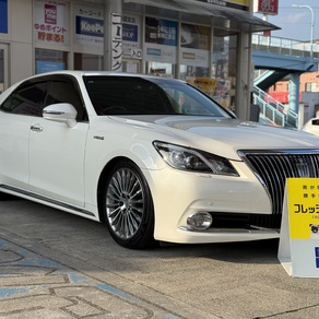 トヨタ・クラウン