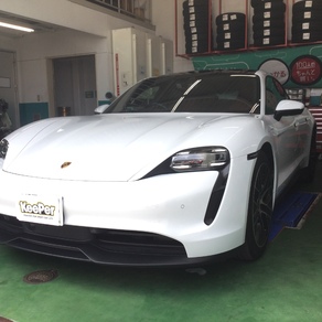 ポルシェ・タイカン