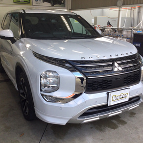 三菱・アウトランダー