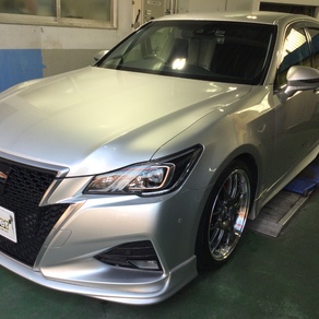 トヨタ・クラウン