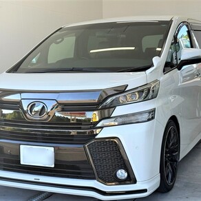 トヨタ・ヴェルファイア