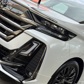 トヨタ・ヴェルファイア