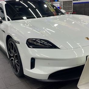 ポルシェ・タイカン