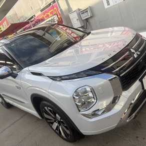 三菱・アウトランダー