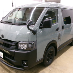 トヨタ・ハイエース(ワイド・ミドルルーフ)