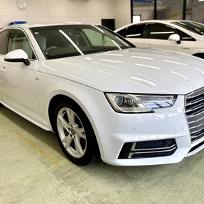 アウディ・A4
