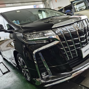 トヨタ・アルファード