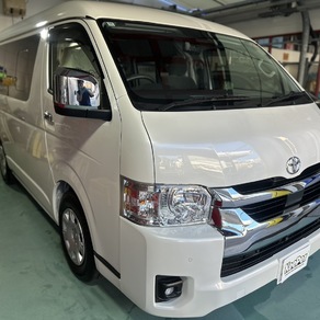 トヨタ・ハイエース (ハイルーフ・スーパーロング)