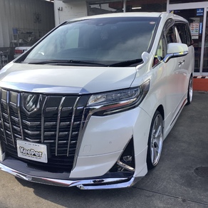 トヨタ・アルファード