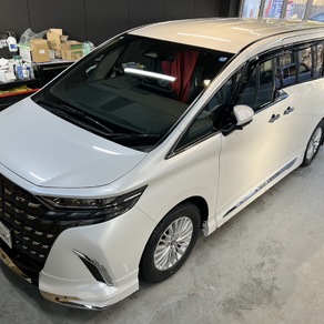 トヨタ・アルファード