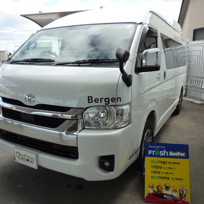 トヨタ・ハイエース (ハイルーフ・スーパーロング)