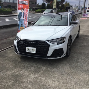 アウディ・A8