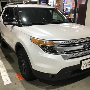 フォード・エクスプローラー