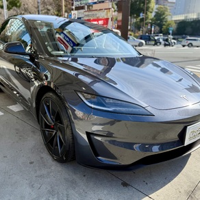 その他・テスラ・モデル３