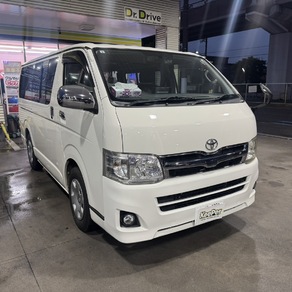 トヨタ・ハイエース (ハイルーフ・スーパーロング)