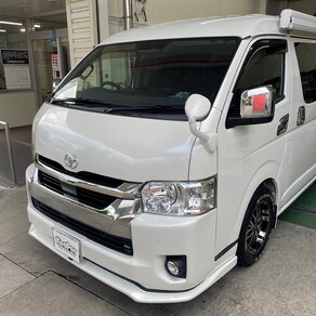 トヨタ・ハイエース(ワイド・ミドルルーフ)