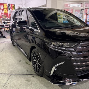 トヨタ・アルファード