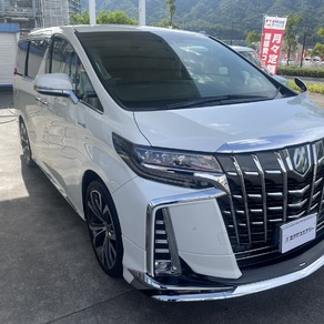 トヨタ・アルファード