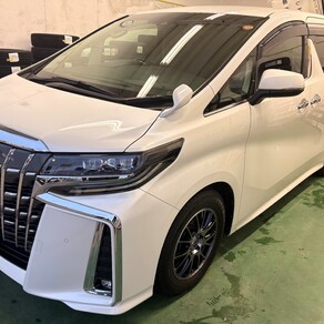 トヨタ・アルファード