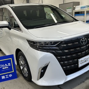 トヨタ・アルファード