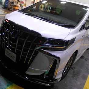 トヨタ・アルファード