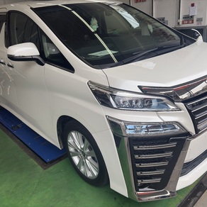 トヨタ・ヴェルファイア