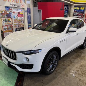 その他・マセラティ・レヴァンテ