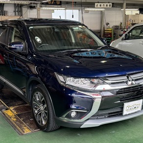 三菱・アウトランダー