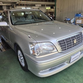 トヨタ・クラウン