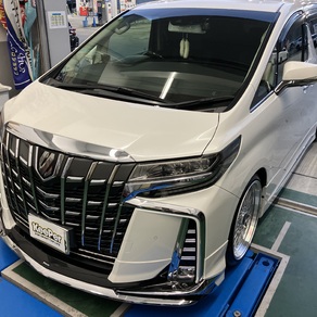 トヨタ・アルファード