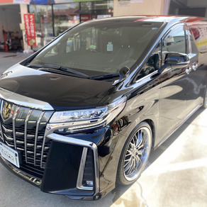 トヨタ・アルファード