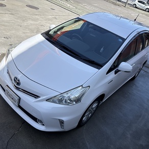 トヨタ・プリウスα