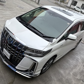 トヨタ・アルファード