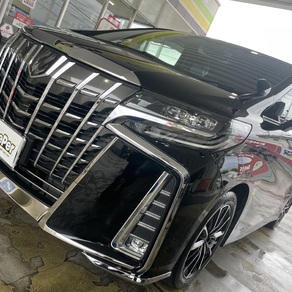 トヨタ・アルファード