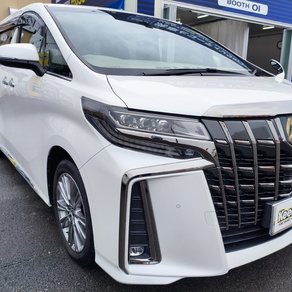 トヨタ・アルファード