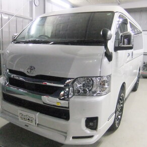 トヨタ・ハイエース (ハイルーフ・スーパーロング)