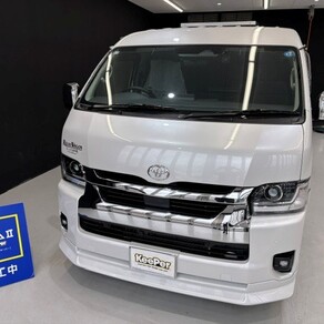 トヨタ・ハイエース(ワイド・ミドルルーフ)