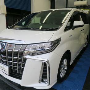 トヨタ・アルファード