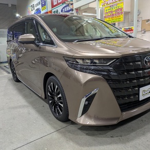 トヨタ・アルファード