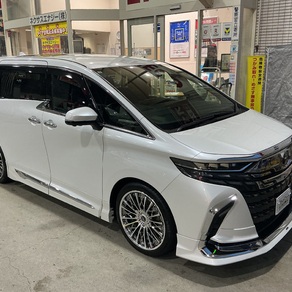 トヨタ・アルファード