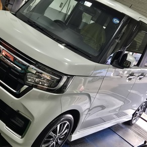 ホンダ・N-BOX カスタム