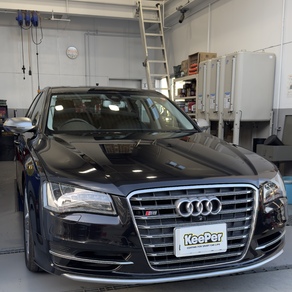 アウディ・S8