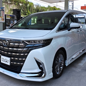 トヨタ・アルファード