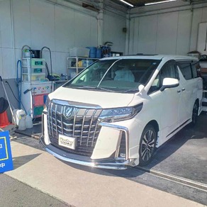 トヨタ・アルファード