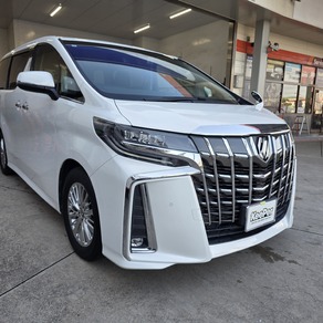 トヨタ・アルファード