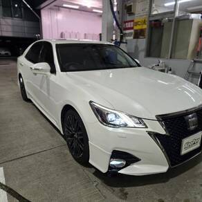 トヨタ・クラウン