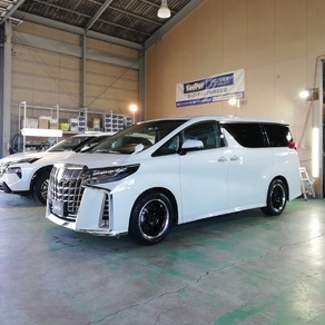 トヨタ・アルファード